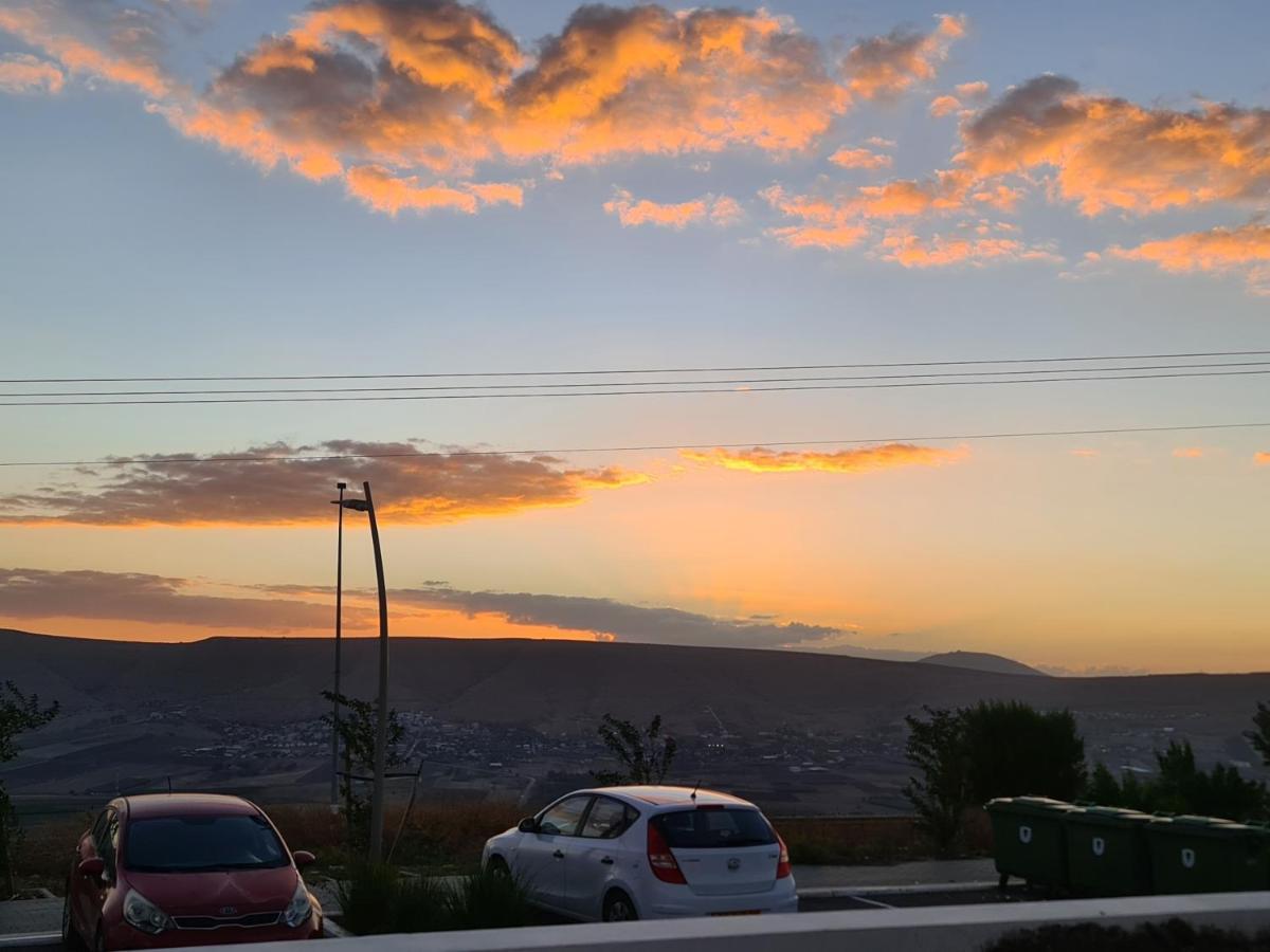 נופש בעמק Lejlighed Poriyya Eksteriør billede